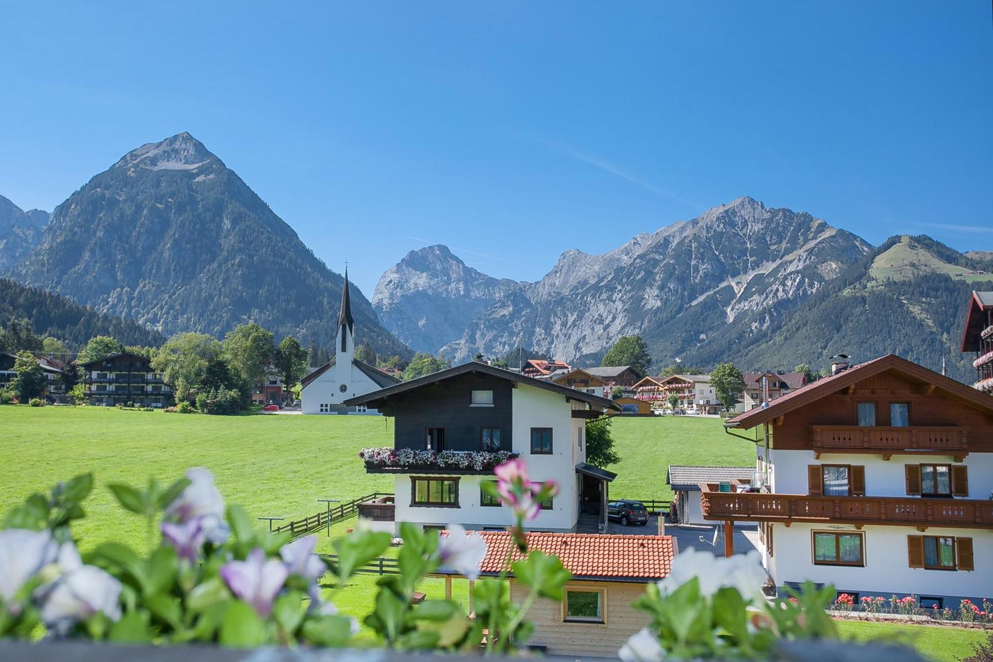 Alpenherz Ferienwohnungen Pertisau Eksteriør bilde